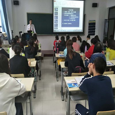 內蒙古成公教育咨詢 點亮職業理想，助力公職夢想